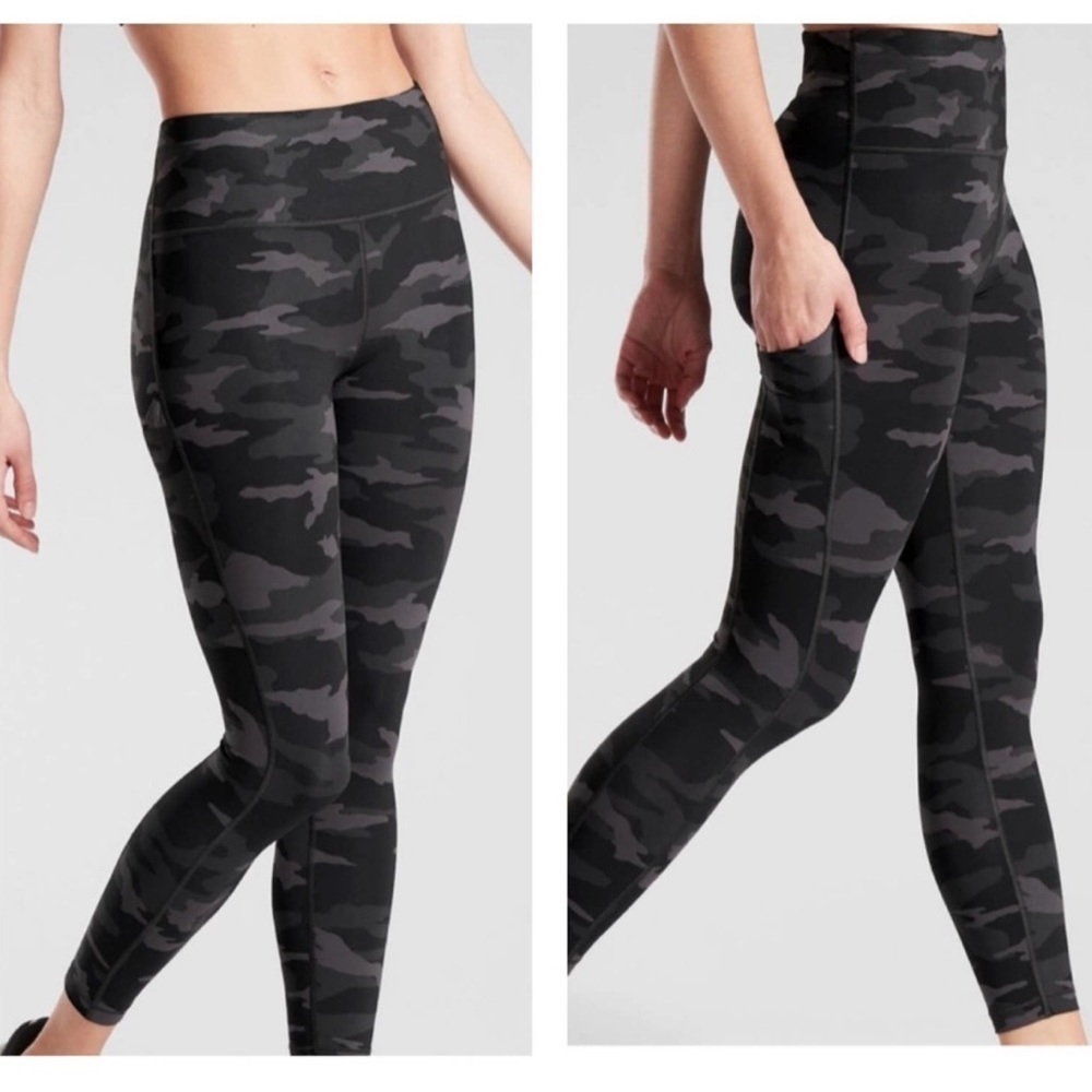 New. Athleta Ultimate Stash Pocket Camo 7/8 Tight ch.